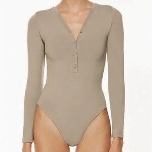 Aritzia Babaton Dark Brown Long Sleeve Bodysuit Size Small